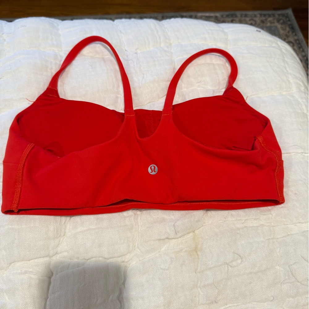 Lululemon Red Wunder Train Bra C/D size 10 EUC - Picture 3 of 5